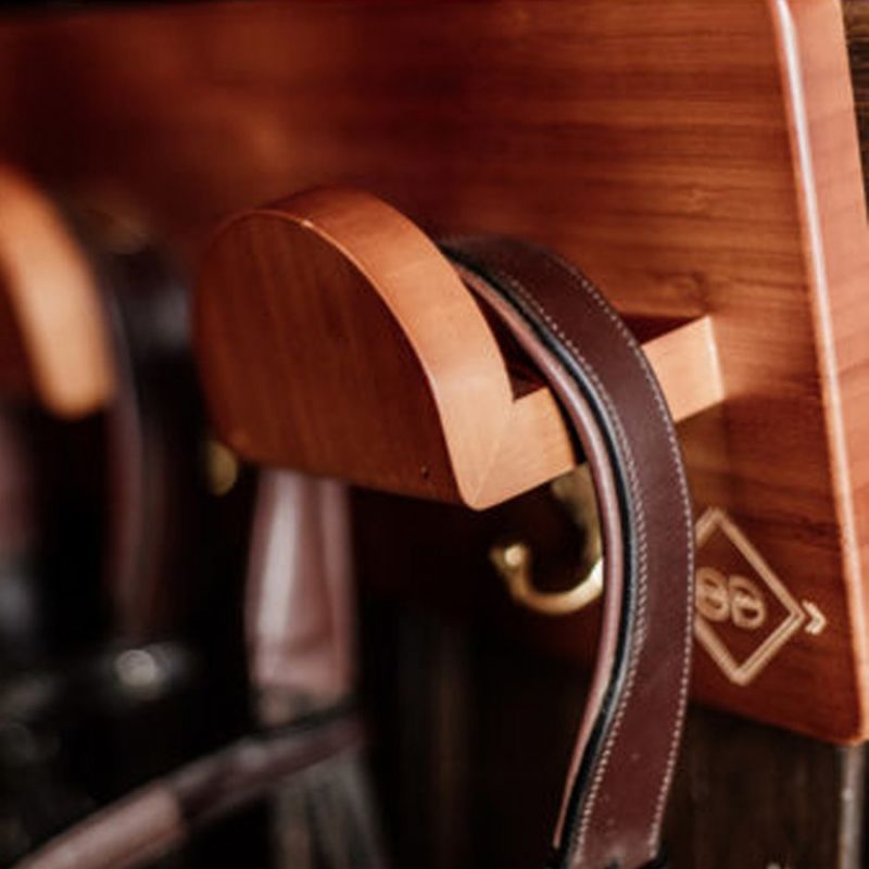 Grooming Deluxe Wooden Bridle Rack